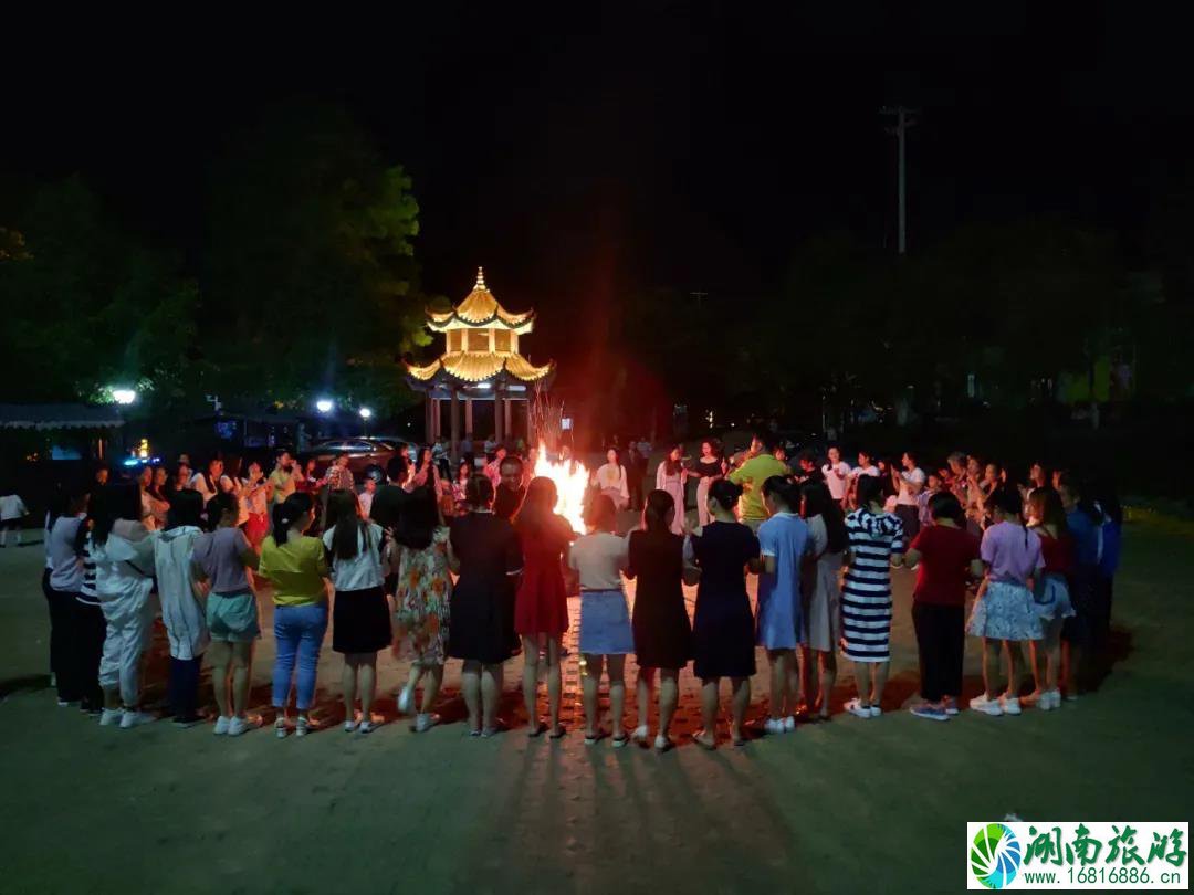 篝火晚会.jpg