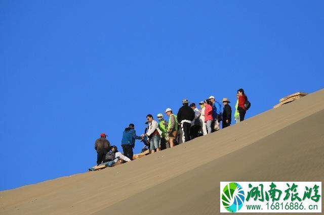 鸣沙山月牙泉在哪里 鸣沙山月牙泉门票价格多少钱