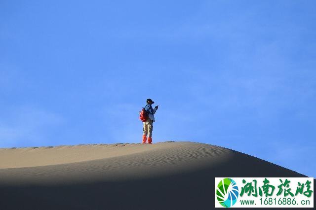 鸣沙山月牙泉在哪里 鸣沙山月牙泉门票价格多少钱