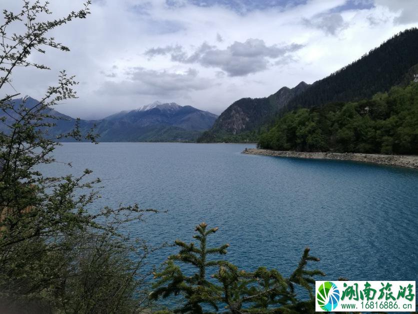 西藏自由行应该注意什么事项 西藏旅行有哪些好玩的景点