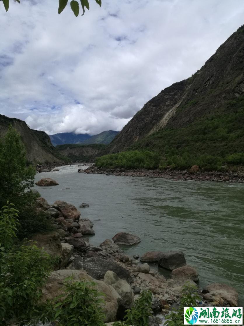 西藏自由行应该注意什么事项 西藏旅行有哪些好玩的景点