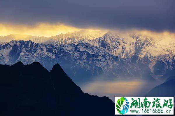 成都自驾游路线推荐 成都周边游好玩的景点-带你看雪山