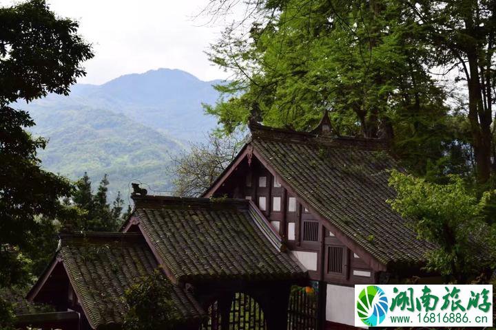  都江堰风景区在哪儿