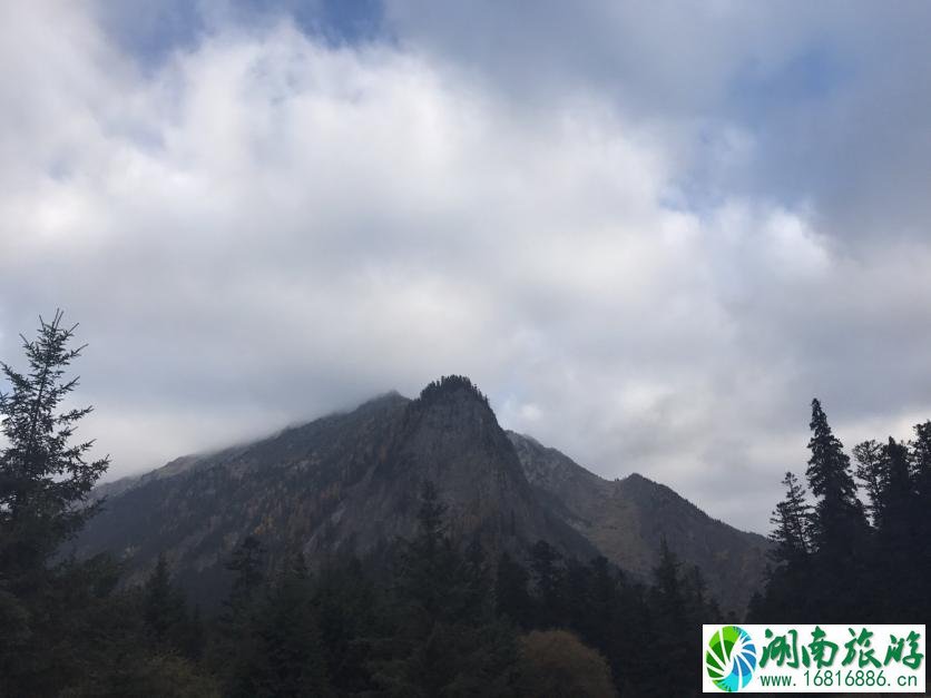 峨眉山有什么景点 峨眉山有什么好吃的