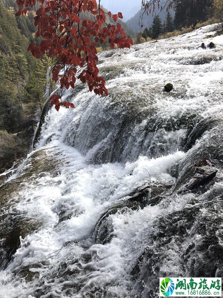 峨眉山有什么景点 峨眉山有什么好吃的