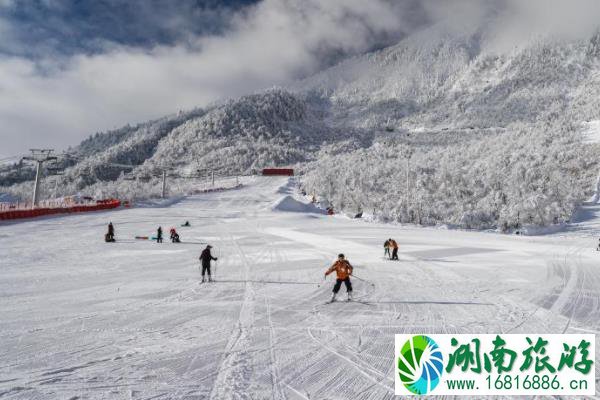 成都滑雪的地方在哪里 成都哪里有滑雪的地方