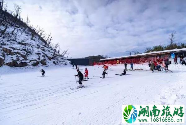 成都滑雪的地方在哪里 成都哪里有滑雪的地方